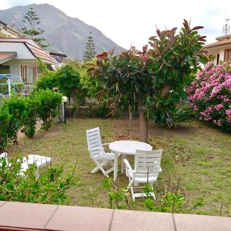 Casa Con Giardino E Terrazzo Vicino Al Mare Villa Piraino Eksteriør bilde